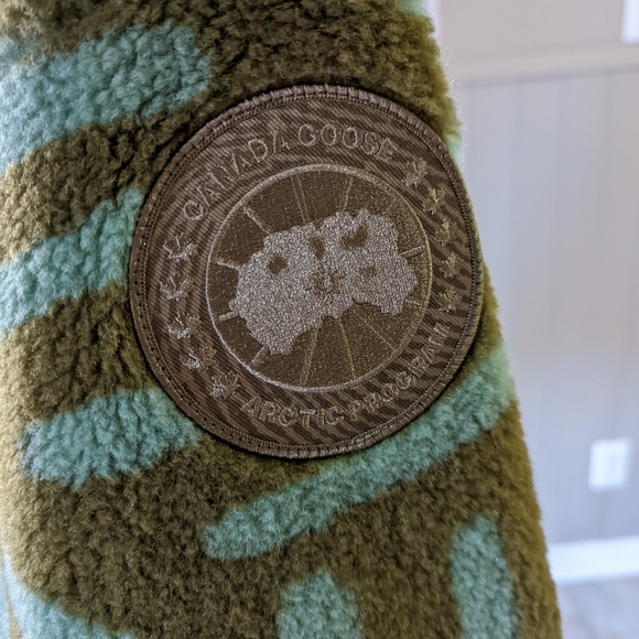 Canada Goose Jacket - Picture 5 of 5